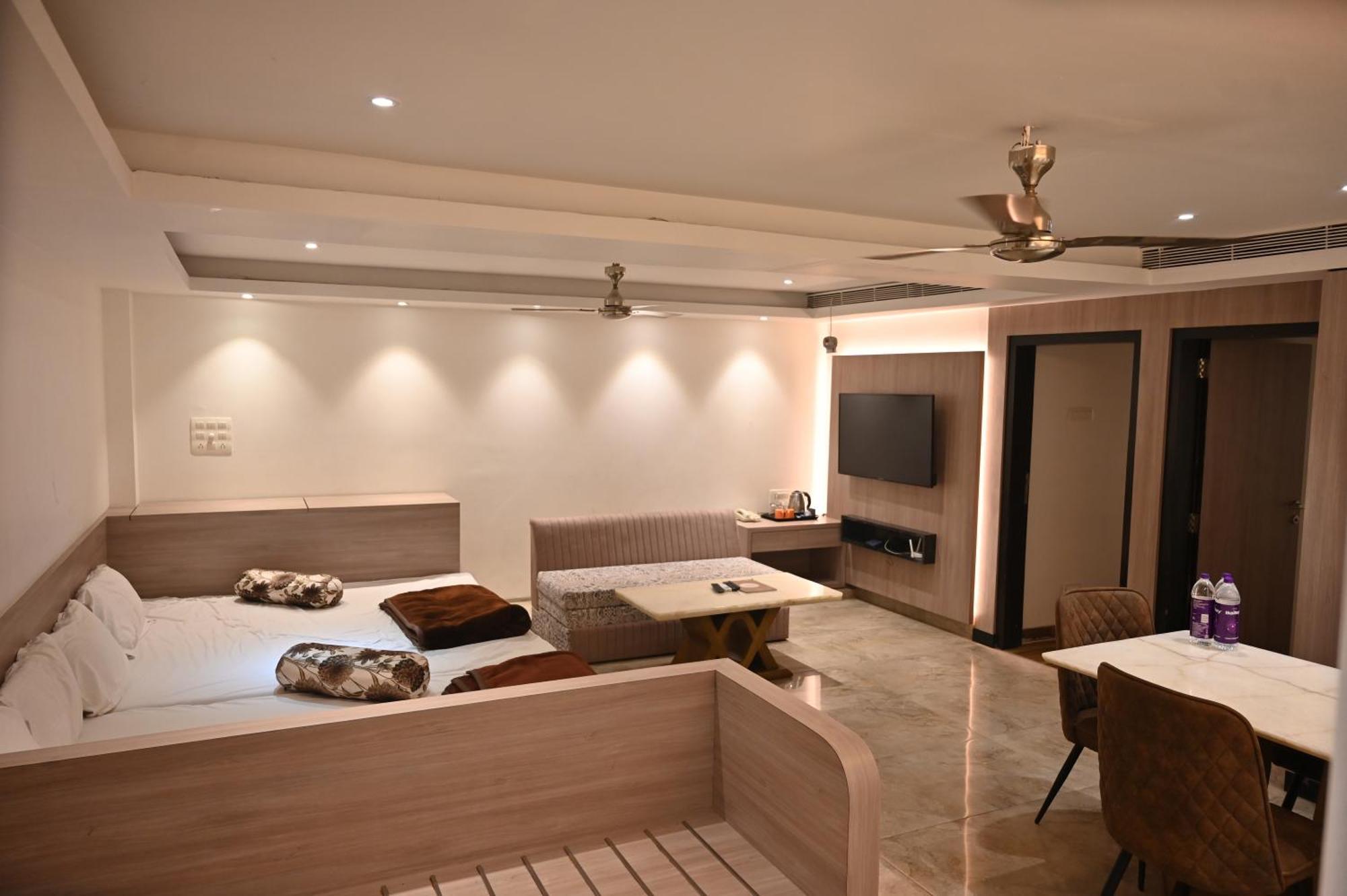 Kumar Resort By Turtle, Lonavala Exterior photo